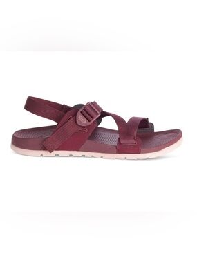 Chaco Women's Lowdown Sandals / burgundy/ size 9